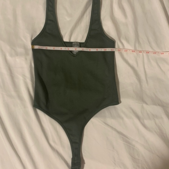 Dynamic Green Bodysuit - Picture 1 of 9